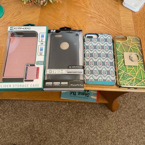 Accessories - 5 iPhone 6+ cases (4 are new)